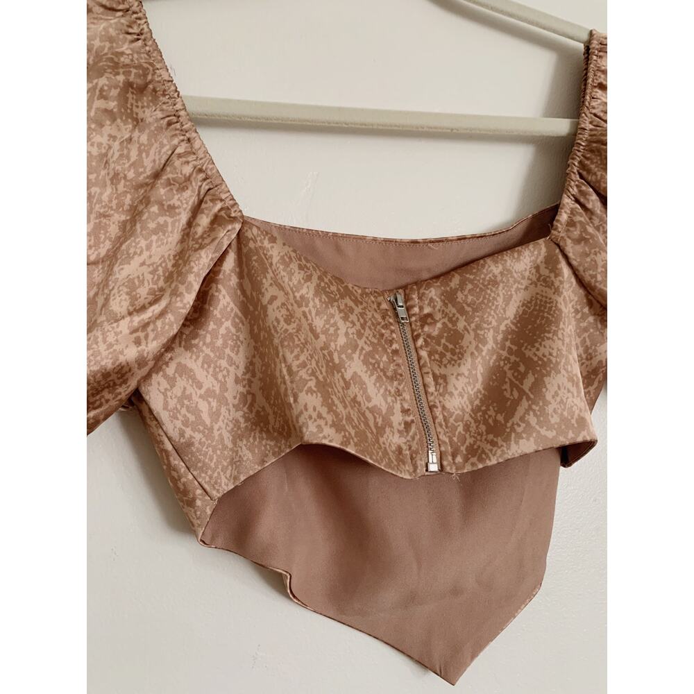 Gold Forever 21 Animal Print Puff Sleeve Bandana Top S - Picture 4 of 4